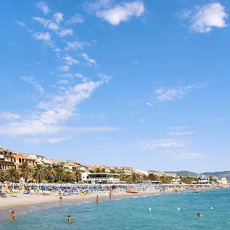 Happiness By Interhome 洛阿诺